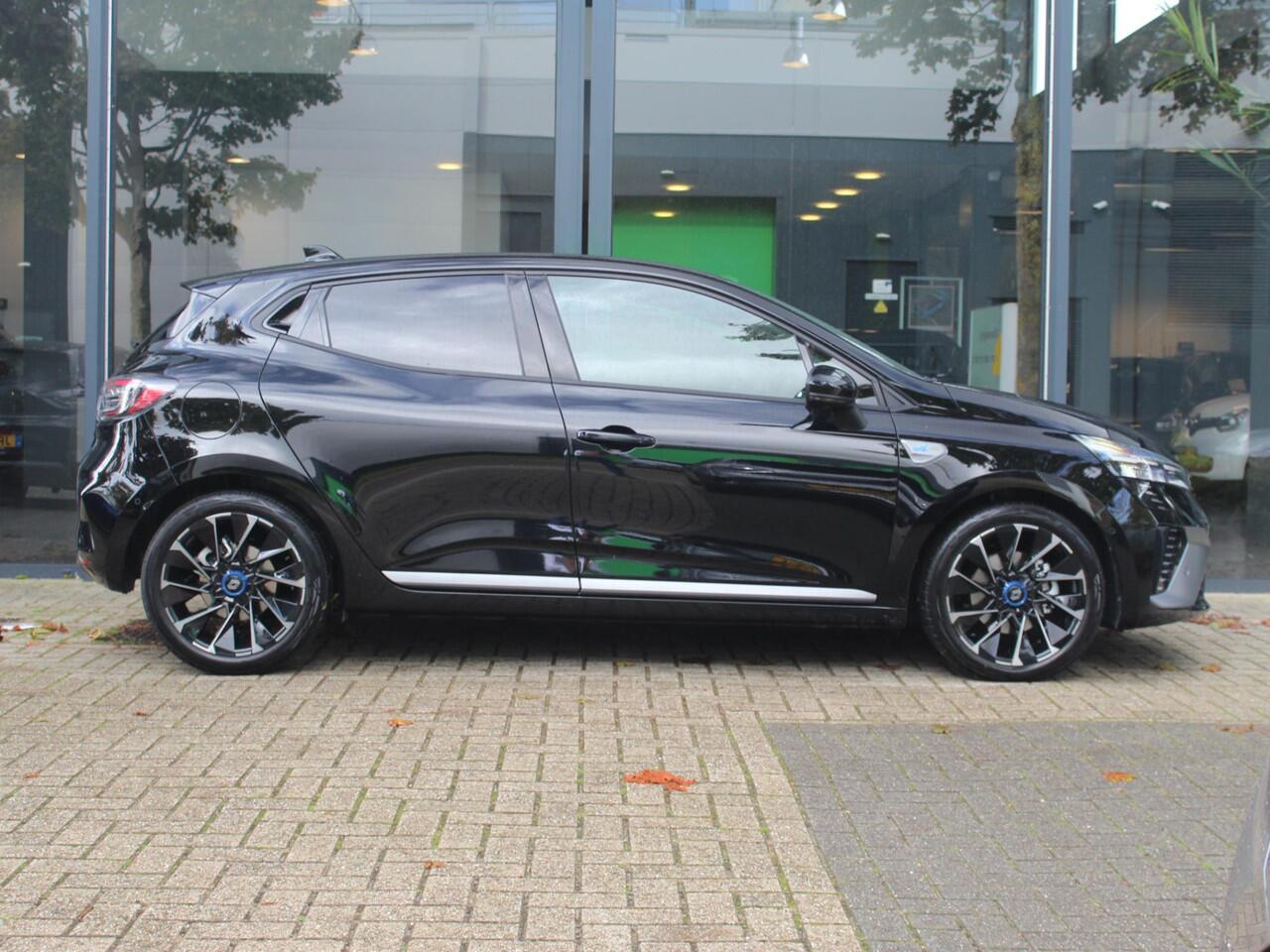 Renault CLIO 1.6 E-Tech Full Hybrid 145 esprit Alpine AUTOMAAT / PACK CITY PREMIUM / 9,3'' NAVI / 10.25'' DASHBOARD / ADAPT. CRUISE / CAMERA / PDC / CLIMATE / APPLE CARPLAY / ANDROID AUTO / PRIVACY GLASS / DAB+ / 17'' LMV