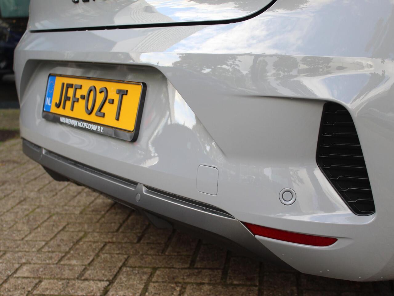 Renault CLIO 1.6 E-Tech Full Hybrid 145 esprit Alpine AUTOMAAT / PACK CITY PREMIUM / 9,3'' NAVI / 10.25'' DASHBOARD / ADAPT. CRUISE / CAMERA / PDC / CLIMATE / APPLE CARPLAY / ANDROID AUTO / PRIVACY GLASS / DAB+ / 17'' LMV