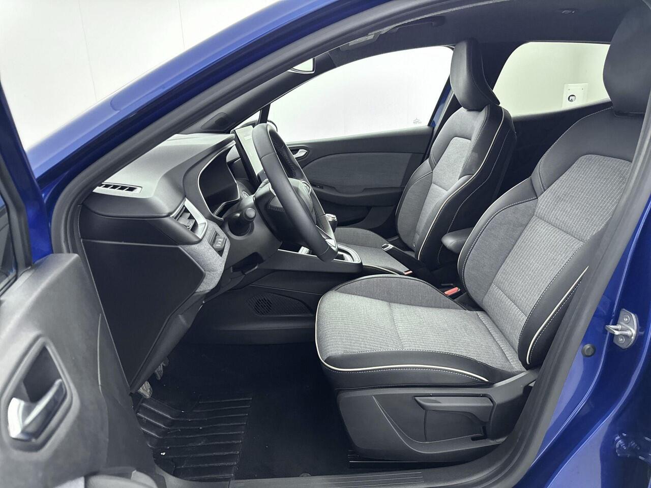 Renault CLIO 1.0 TCe 90 GPF techno | Achteruitrijcamera | Android & Apple Carplay | Groot Scherm | Navigatie | Parkeersensoren | Cruise Control | Keyless Entry |