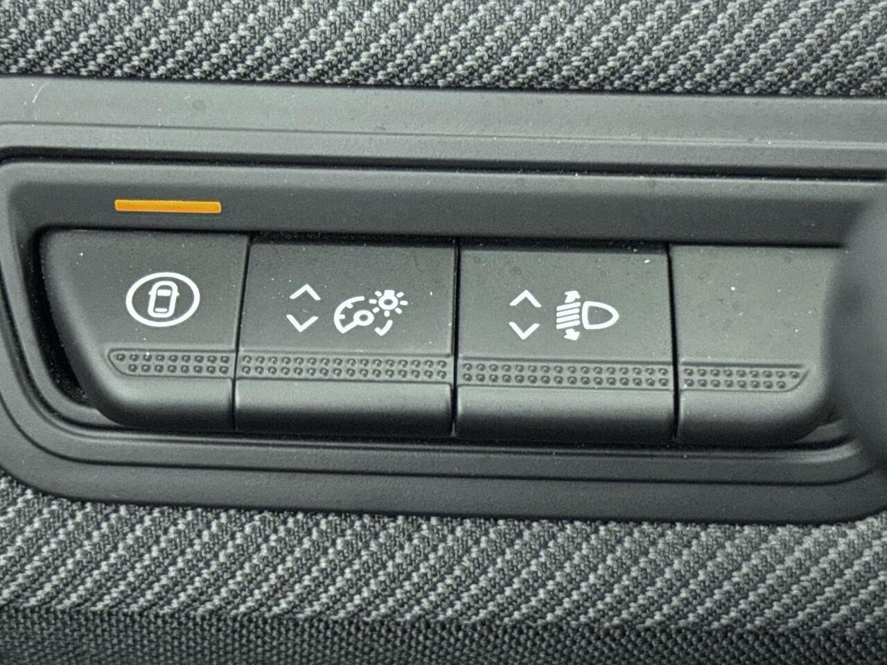 Renault CLIO 1.6 E-Tech Full Hybrid Esprit Alpine 145PK | Automaat | Navigatie 9,3'' | Adaptieve Cruise Control | Sportstoelen | 360 Camera | 17'' Inch Velgen | Apple CarPlay & Android Auto