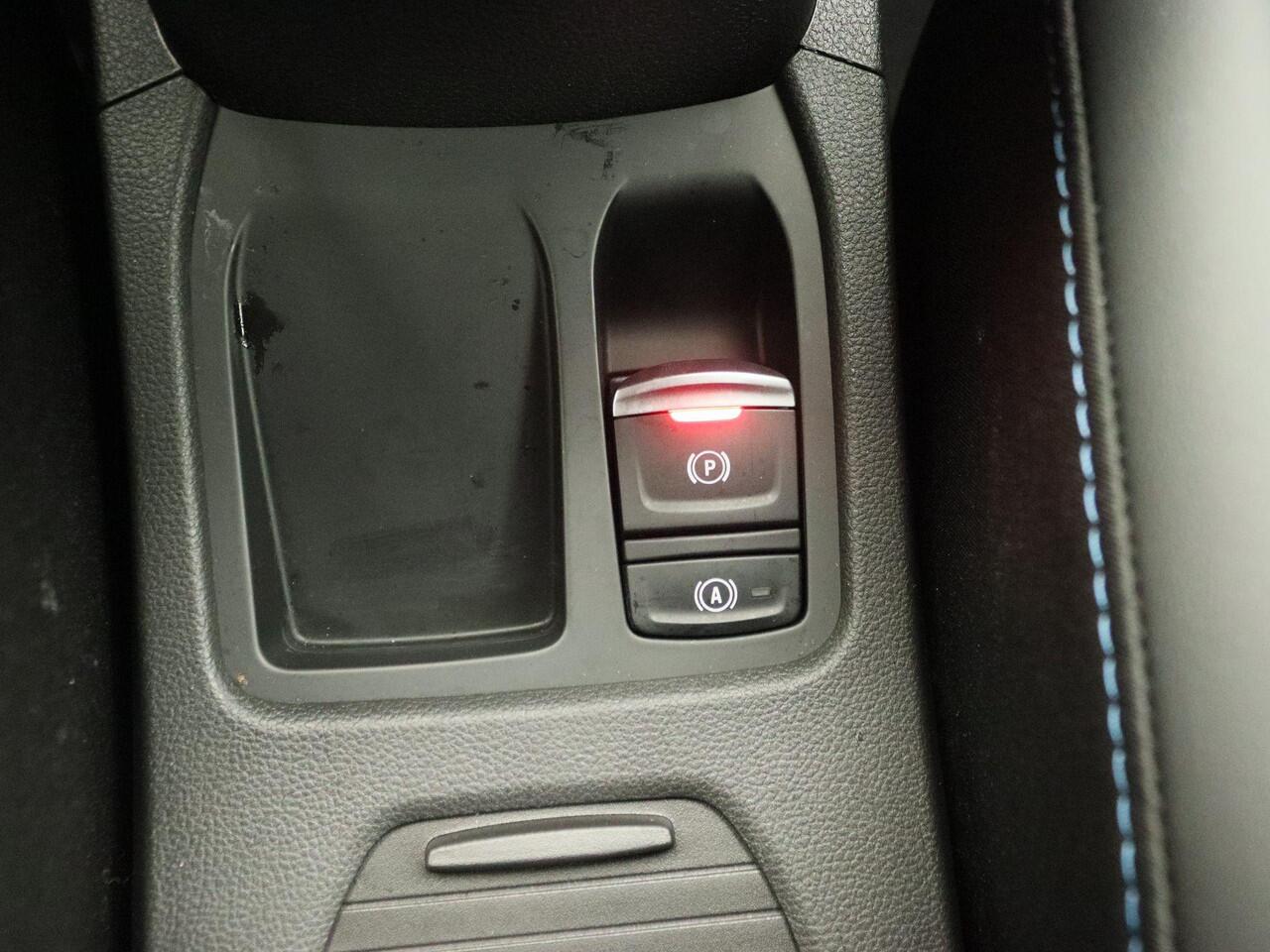 Renault CLIO E-Tech Full Hybrid 145 esprit Alpine | Apple Carplay & Android Auto| | adaptive cruise control | 360camera + achteruitrijcamera | lichtmetalen wielen 17" | Dodehoek detectie |