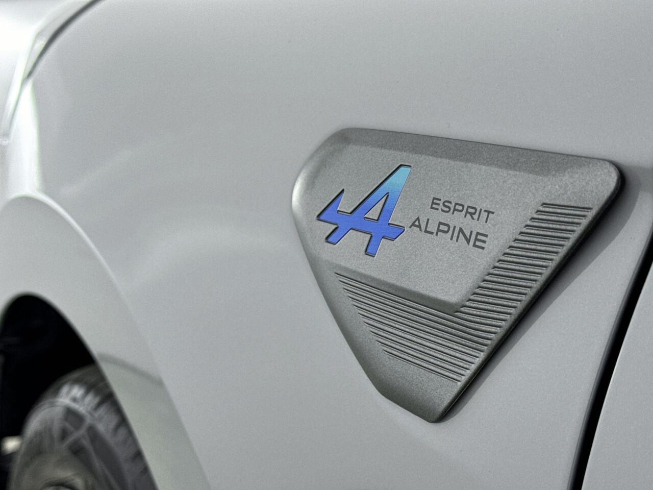 Renault CLIO 1.6 E-Tech Full Hybrid 145Pk esprit Alpine | Navigatie | Draadloze Carplay | Parkeersensoren Voor & Achter | 360 Camera | Climate Control | Keyless Entry | Licht & Regensensor | Adaptieve Cruise Control | Privacy Glass |