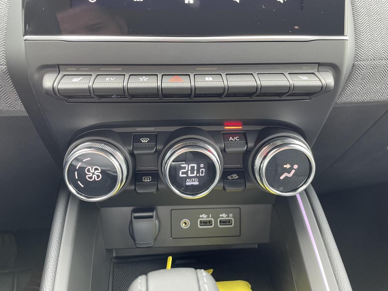 Renault CLIO 1.6 E-Tech Full Hybrid 145 techno / VOORRAADACTIE INCLUSIEF 5 JAAR GARANTIE /