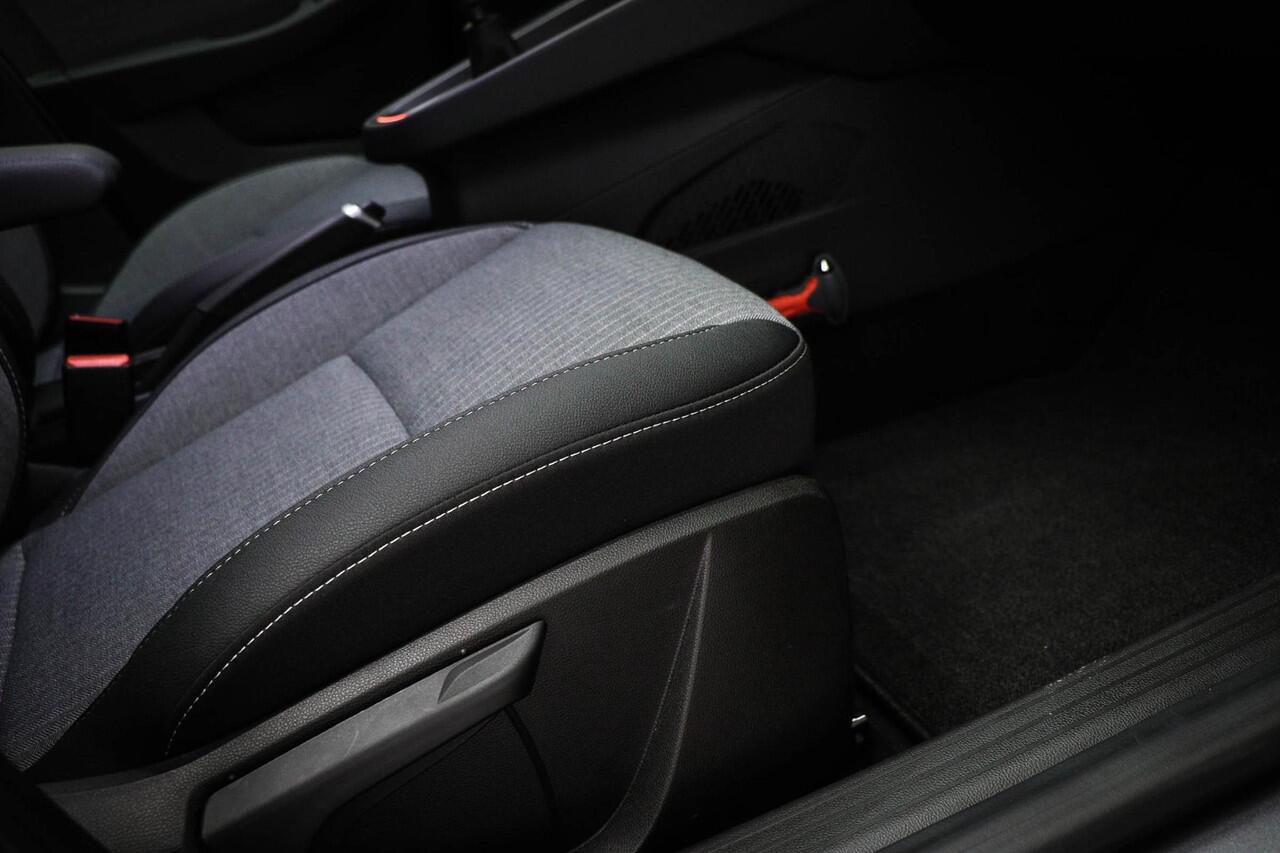 Renault CLIO 1.0 TCe 90 GPF techno | NIEUW | WINTER PACK | DAB | APPLE | CAMERA