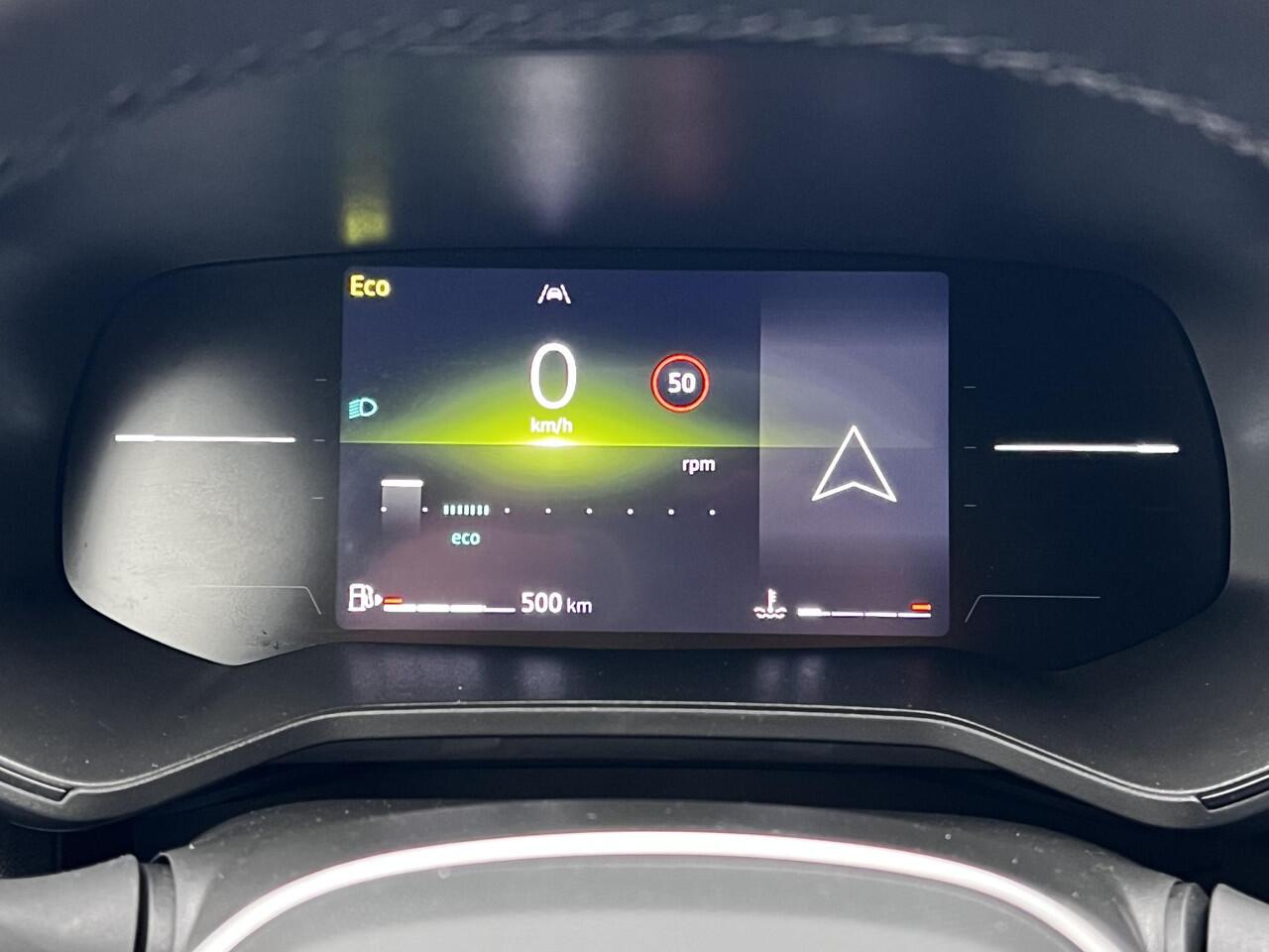 Renault CLIO 1.0 TCe 90 Techno / Fabrieksgarantie tot 3-2027 / Navigatie / Stuur- en stoelverwarming / Achteruitrijcamera / Apple Carplay Android / 16" LM wielen /