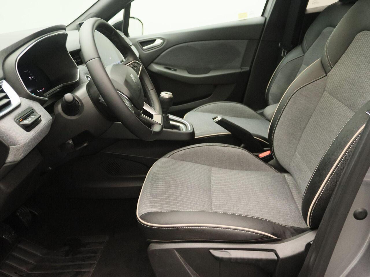 Renault CLIO TCe 90 Techno | Apple Carplay | Navi | Achteruitrijcamera & parkeersensoren | Climate control | Cruise control |