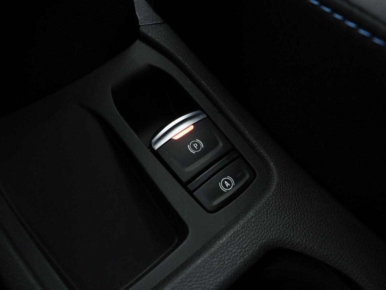 Renault CLIO E-Tech Full Hybrid 145pk esprit Alpine | Stoel- en stuurwielverwarming | 360 graden camera |