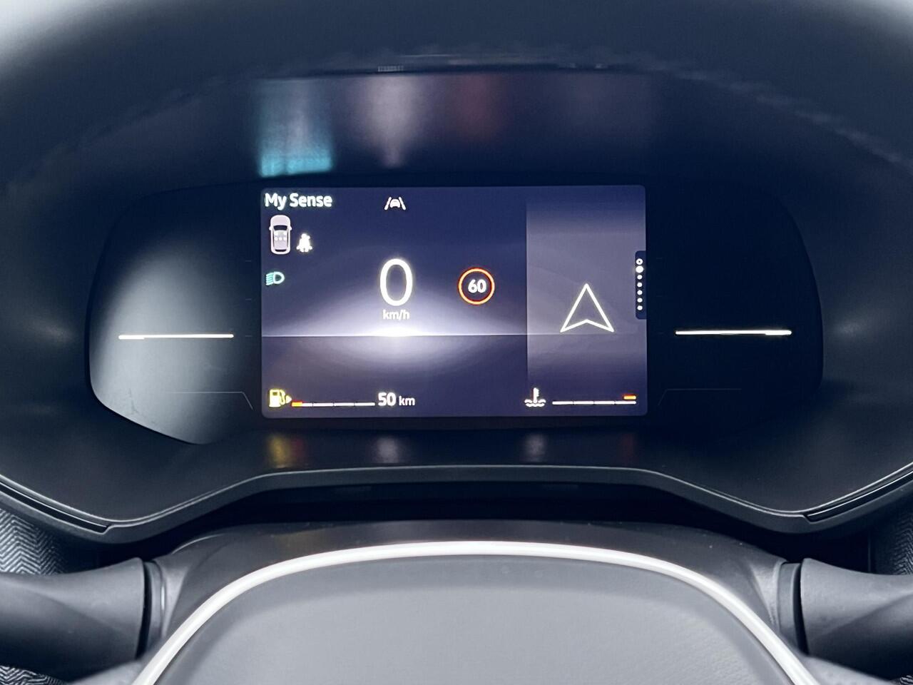 Renault CLIO 1.0 TCe 90 GPF techno / Fabrieksgarantie tot 07-2027 / Slechts 1.282 km / Stuur- en stoelverwarming / Navigatie / Apple Carplay Android / 16"LM wielen /