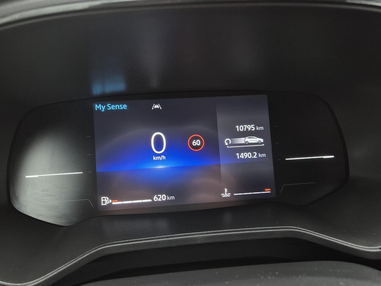 Renault CLIO 1.0 TCe 90 GPF techno Handgeschakeld / Fabrieksgarantie tot 04-2027 / Dealer onderhouden / Pack winter / Achteruitrijcamera / Stuur-en Stoelverwarming / Apple Carplay Android Auto / Navigatie /