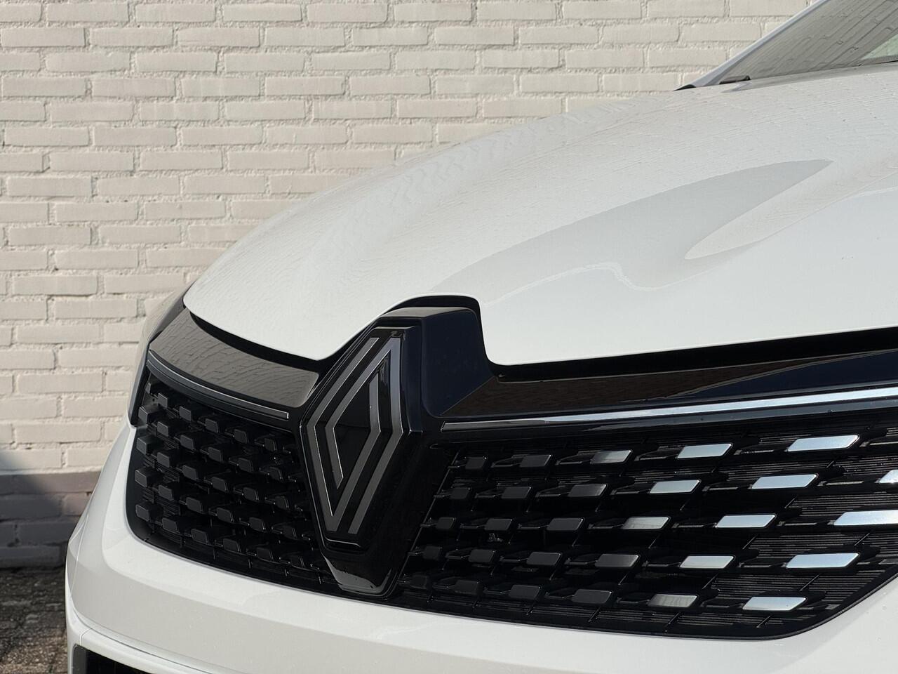 Renault CLIO 1.0 TCe 90 GPF techno / Camera / Stoelverwarming / Parkeersensoren / Navi / Cruise / Clima / Sfeerverlichting /