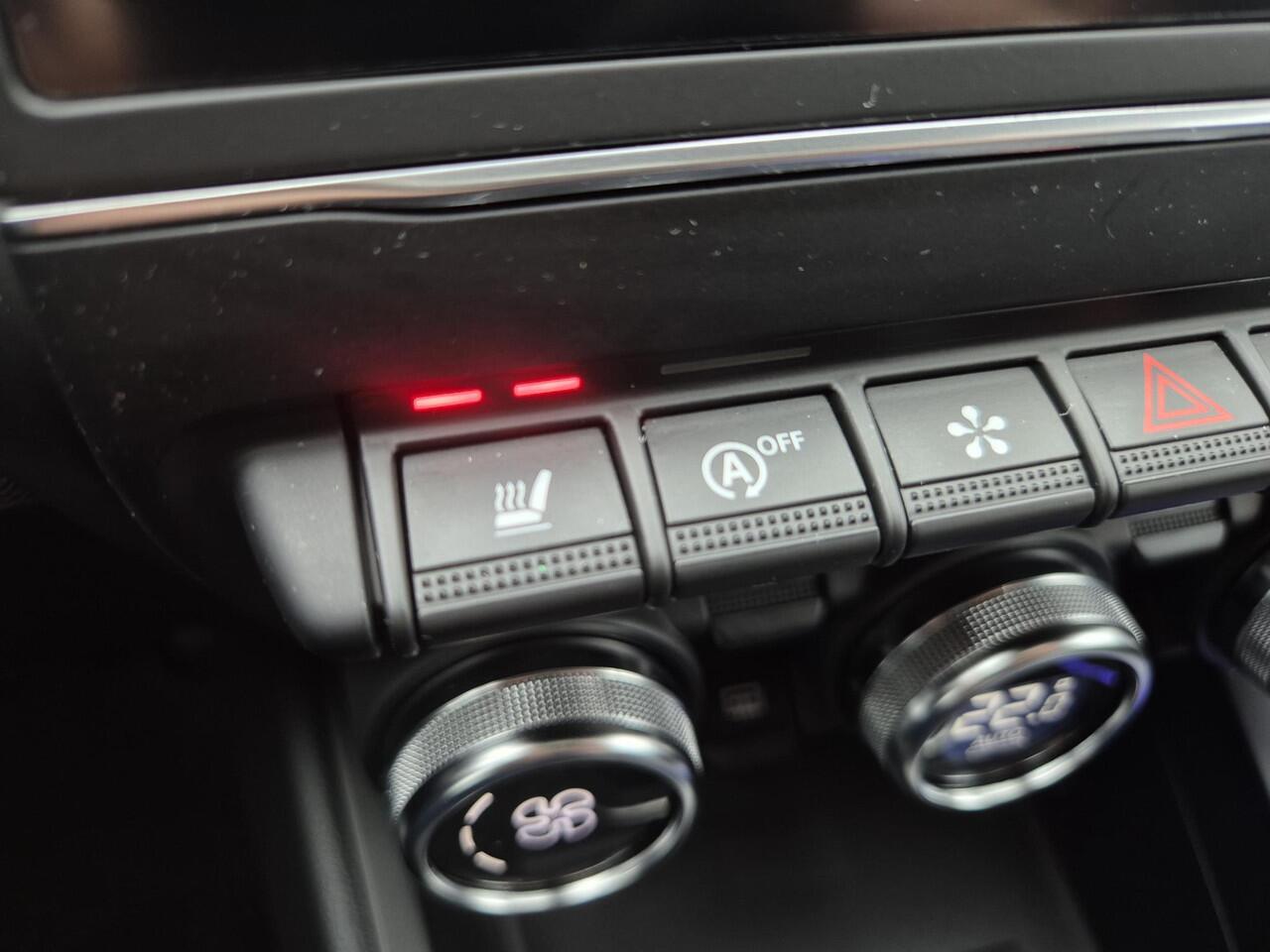 Renault CLIO 1.0 TCe 90 GPF techno / Fabrieksgarantie tot 04-2027 / Dealer onderhouden / Pack winter / Achteruitrijcamera / Stuur-en Stoelverwarming / Apple Carplay Android Auto / Navigatie /