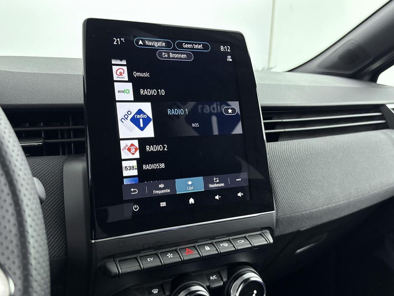 Renault CLIO 1.6 E-Tech Full Hybrid Esprit Alpine 145PK | Automaat | Navigatie | Adaptieve Cruise Control | 360 Camera | 17'' Inch Velgen | Apple CarPlay & Android Auto