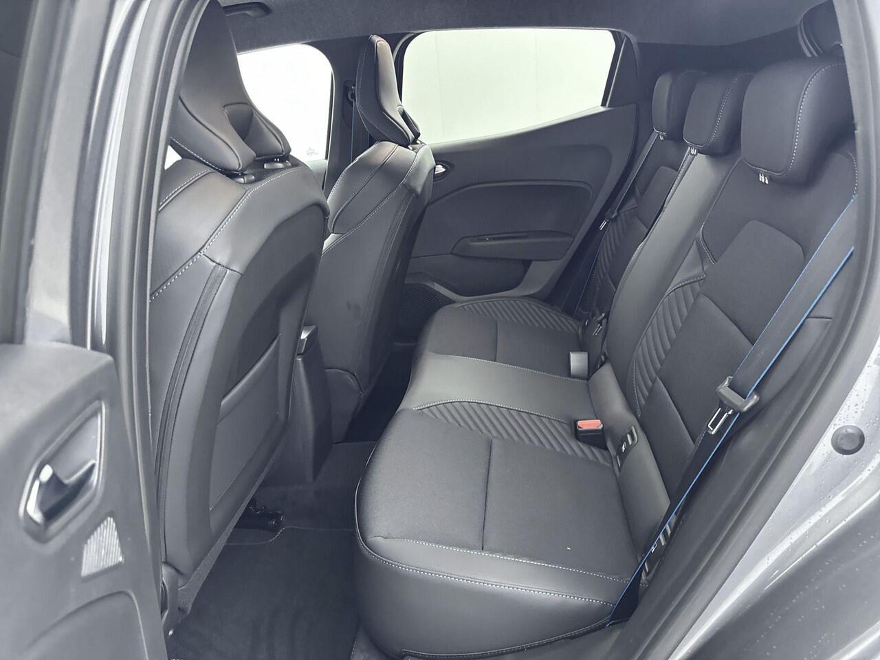 Renault CLIO 1.6 E-Tech Full Hybrid 145Pk esprit Alpine | Navigatie | Draadloze Apple & Android Carplay | Parkeersensoren & Camera | Adaptieve Cruise Control | Keyless Entry | DAB