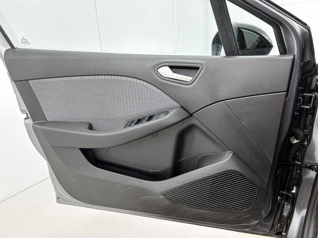 Renault CLIO 1.0 TCe 90 GPF techno PRIVATE LEASE vanaf ¤ 434 pm*