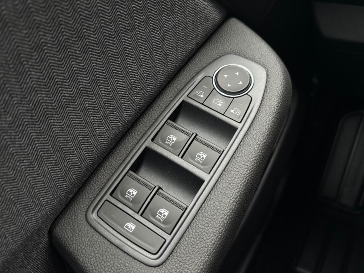 Renault CLIO 1.0 TCe 90 Techno Camera