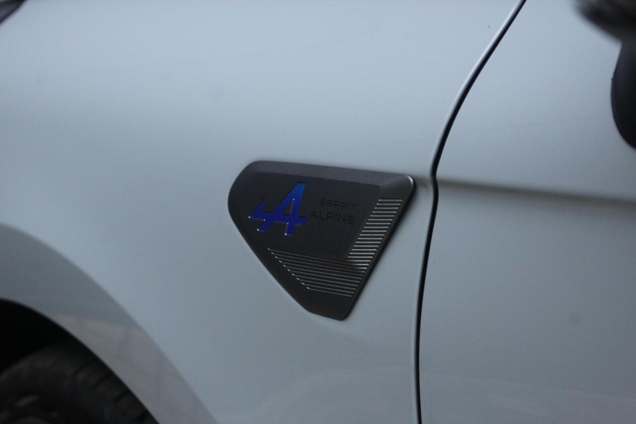 Renault CLIO 1.6 E-Tech Full Hybrid 145Pk esprit Alpine | Bose Geluidsysteem | Google Navigatie | 360 Camera | Stoel & Stuurverwarming | Multisense | Draadloze Carplay |