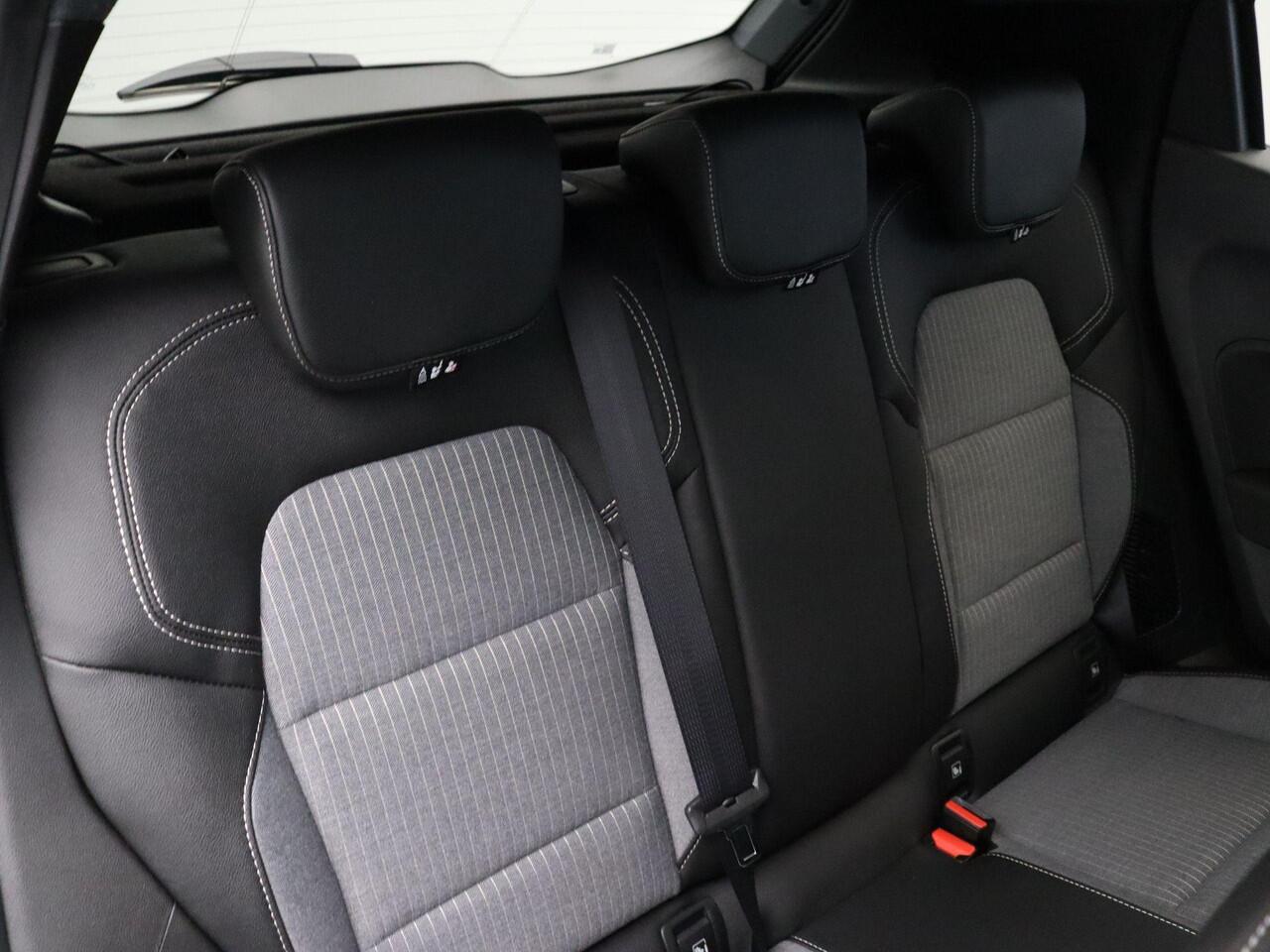 Renault CLIO 1.6 E-Tech Full Hybrid 145 techno | Adaptieve Cruise control | Groot Scherm | Apple Carplay en Android Auto | Achteruitrijcamera |