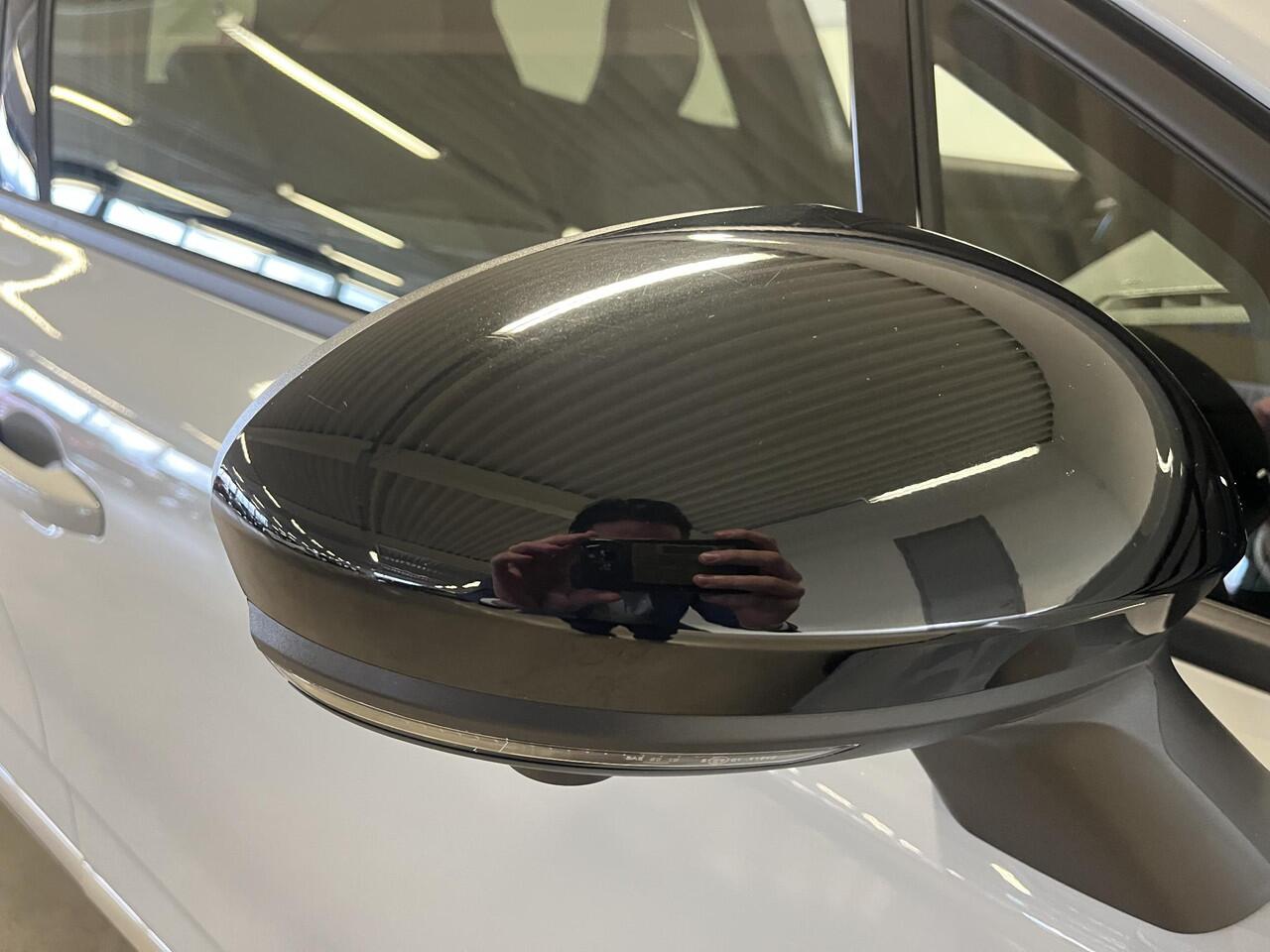 Renault CLIO 1.6 E-Tech Full Hybrid 145 techno / Pack City Premium / Pack Navigation Techno