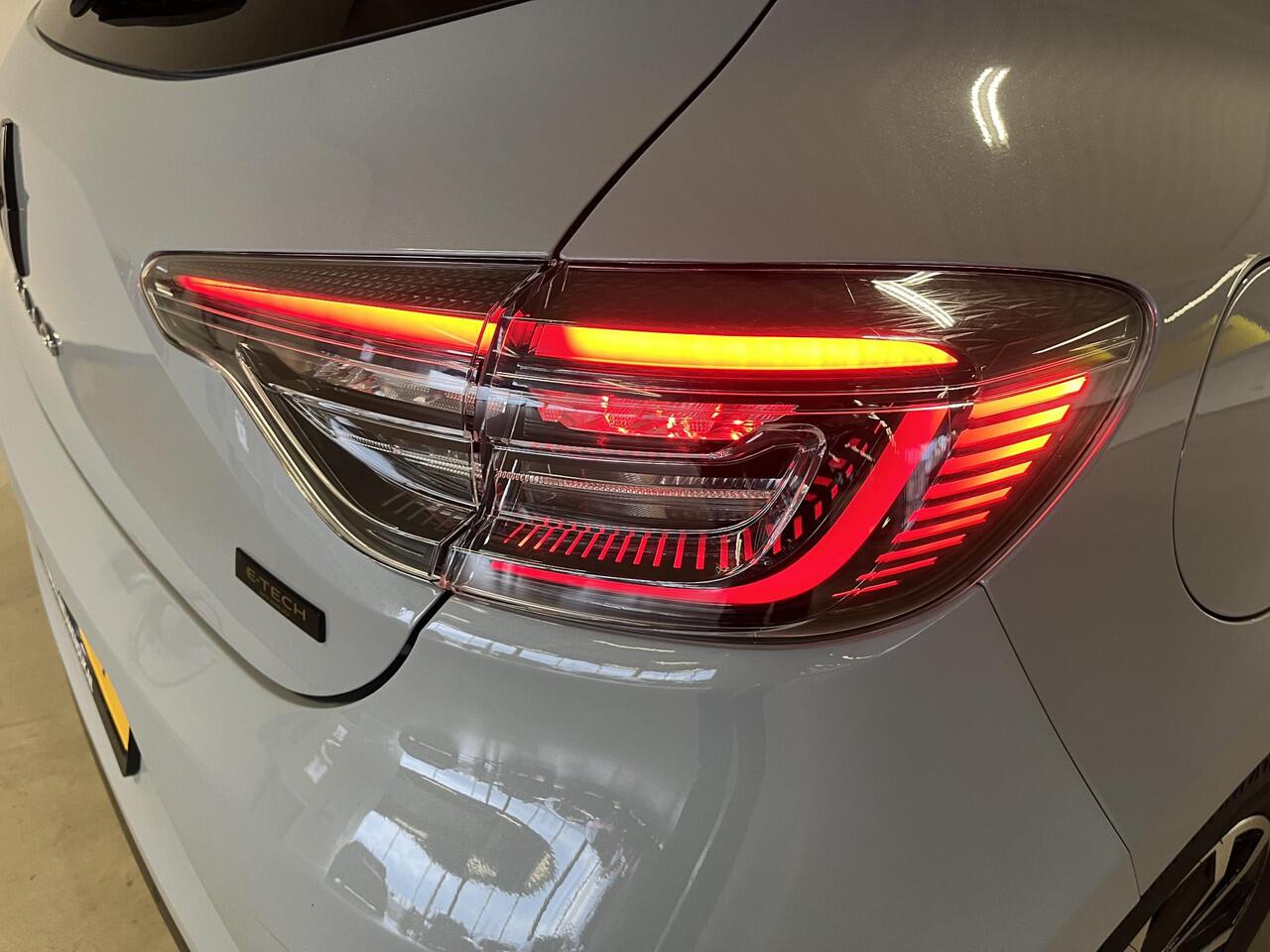 Renault CLIO 1.6 E-Tech Full Hybrid 145 techno / Pack City Premium / Pack Navigation Techno