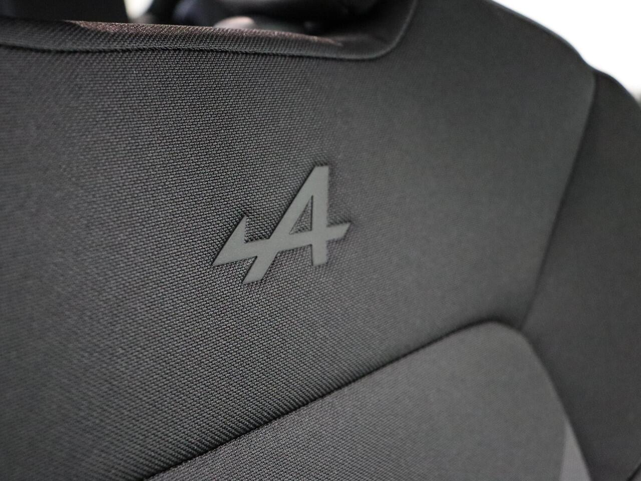 Renault CLIO E-Tech Full Hybrid 145pk esprit Alpine | Stoel- en stuurwielverwarming | 360 graden camera | 17" lichmetalen velgen | Adaptive Cruise control |