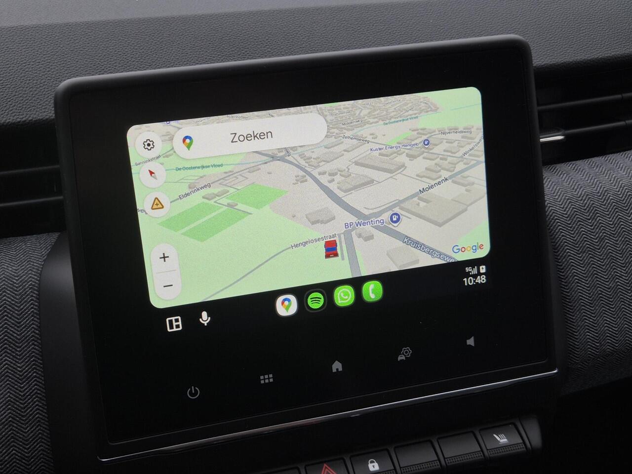 Renault CLIO 1.0 TCe 90 GPF techno Handgeschakeld / Fabrieksgarantie tot 04-2027 / Dealer onderhouden / Pack winter / Achteruitrijcamera / Stuur-en Stoelverwarming / Apple Carplay Android Auto / Navigatie /