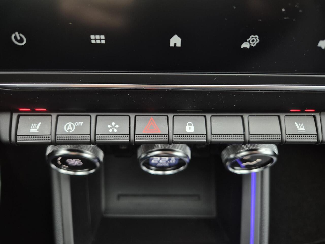 Renault CLIO 1.0 TCe 90 GPF techno / Fabrieksgarantie tot 04-2027 / Dealer onderhouden / Pack winter / Achteruitrijcamera / Stuur-en Stoelverwarming / Apple Carplay Android Auto / Navigatie /