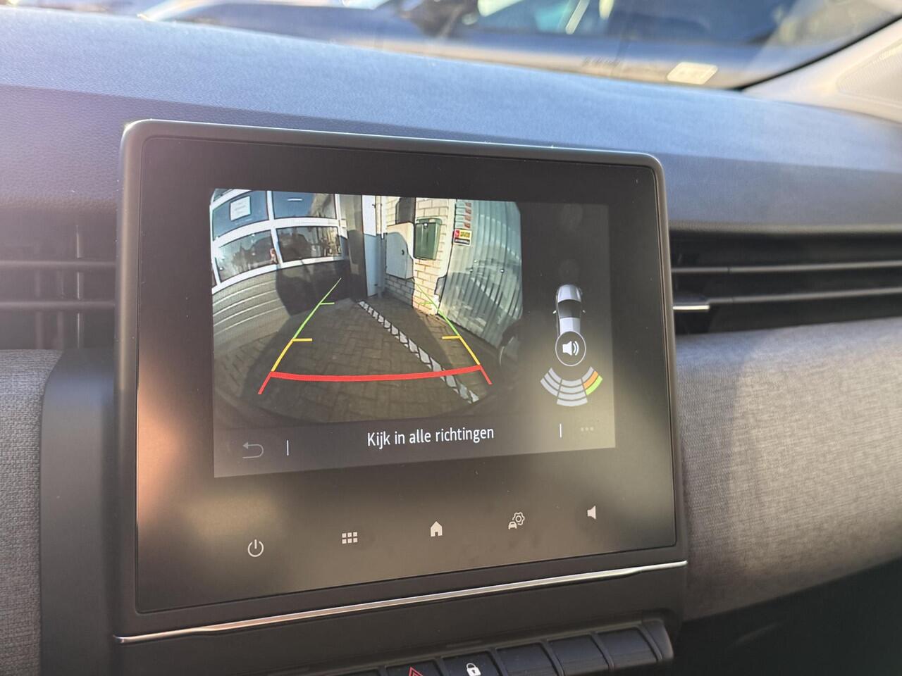 Renault CLIO 1.6 E-Tech Full Hybrid 145 evolution | Demo | Navigatie | Achteruitrijcamera | DAB | LED | Airco | Cruise Control | All Season banden |