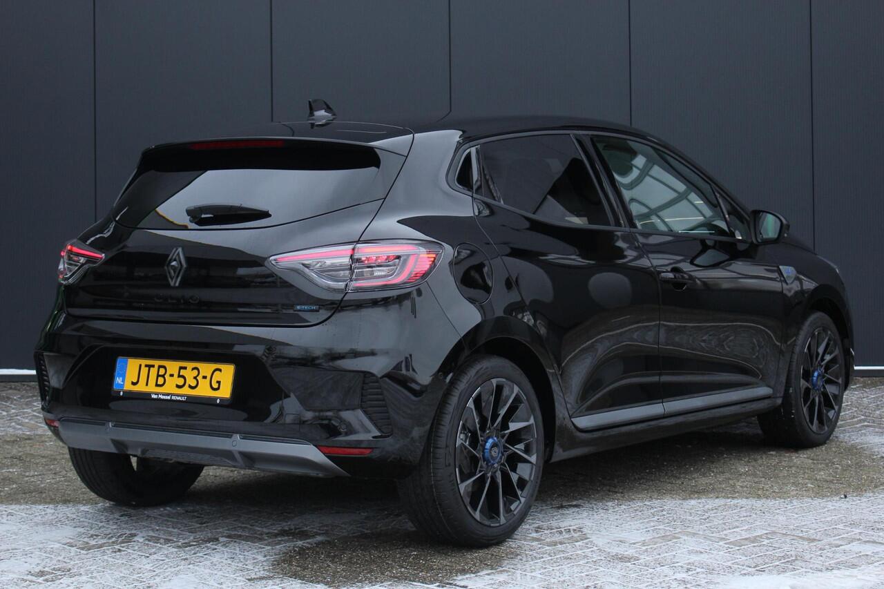 Renault CLIO 1.6 E-Tech Full Hybrid 145Pk esprit Alpine | Navigatie | Apple & Android Carplay | Parkeersensoren Voor & Achter + 360 Camera | Climate Control | Premium Bose Geluidsysteem | Stoel en Stuurverwarming | Keyless Entry | Adaptieve Cruise Control |