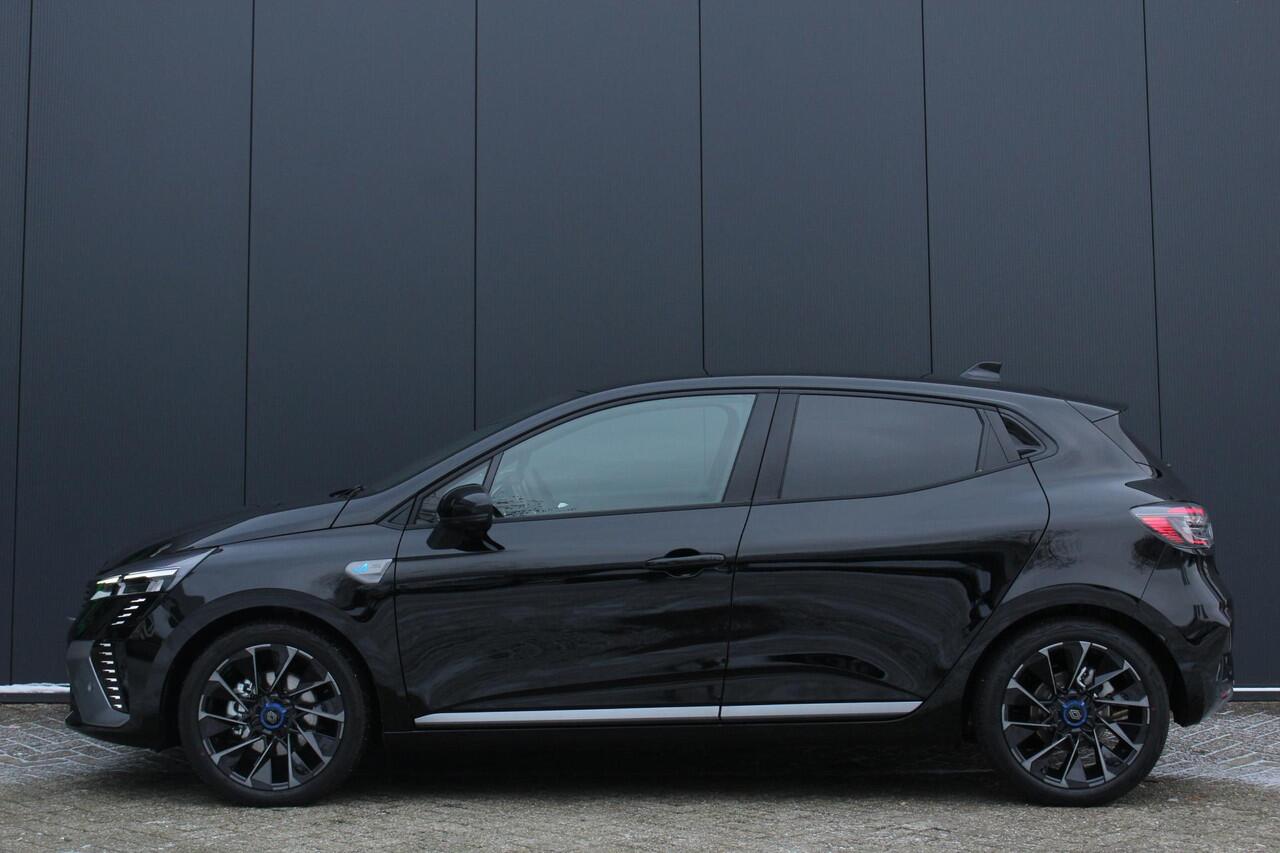 Renault CLIO 1.6 E-Tech Full Hybrid 145Pk esprit Alpine | Navigatie | Apple & Android Carplay | Parkeersensoren Voor & Achter + 360 Camera | Climate Control | Premium Bose Geluidsysteem | Stoel en Stuurverwarming | Keyless Entry | Adaptieve Cruise Control |