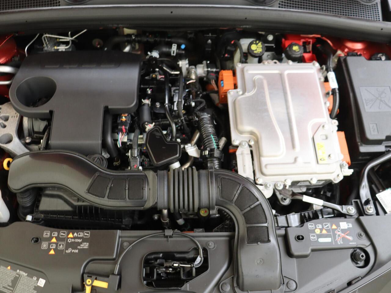 Renault CLIO 1.6 E-Tech Full Hybrid 145 PK techno Automaat | Navigatie | Camera | Climate Control