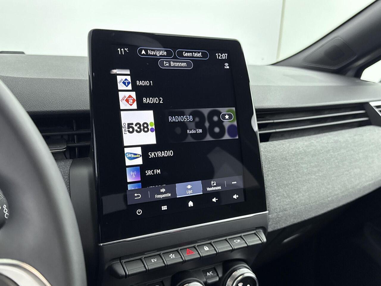 Renault CLIO 1.6 E-Tech Full Hybrid 145Pk techno | Android / Apple Carplay | Rondom Camera | Parkeersensoren | Navigatie | Dodenhoekdetectie