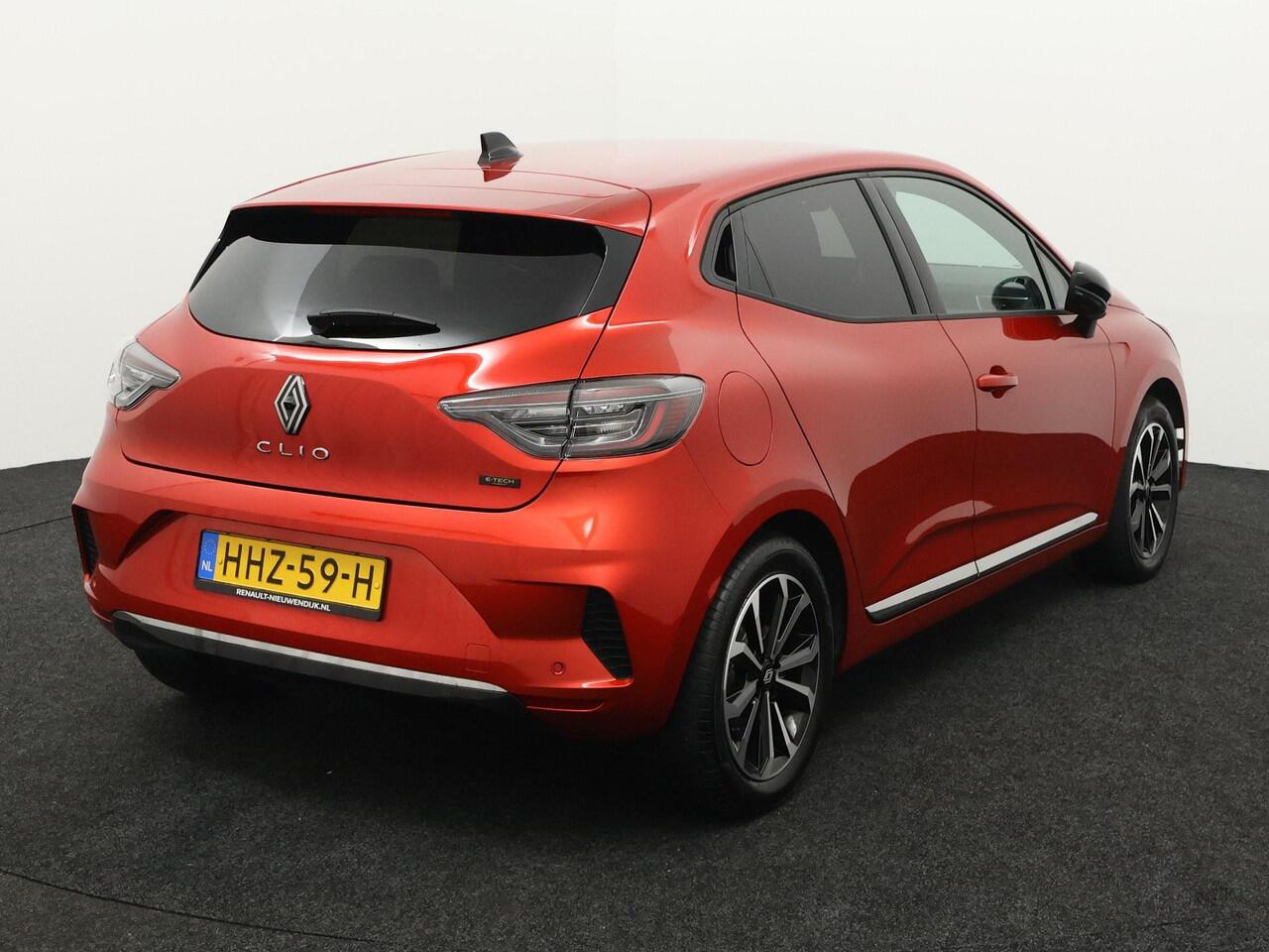 Renault CLIO 1.6 E-Tech Full Hybrid 145 techno AROUNDVIEW CAMERA / APPLE & ANDROID CARPLAY / NAVIGATIE / CRUISE CONTROL /