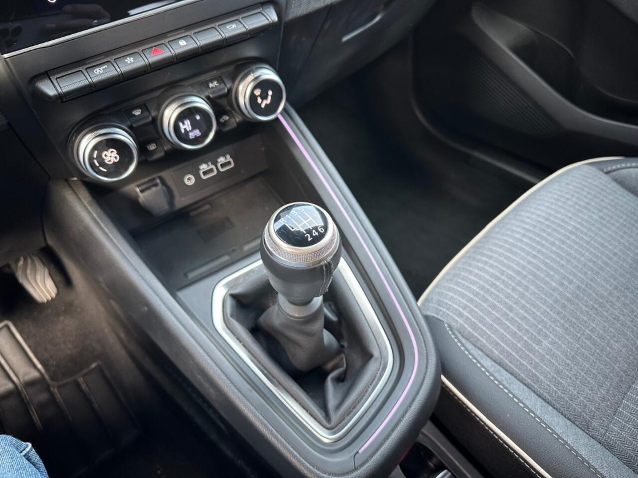 Renault CLIO 1.0 TCE 90 TECHNO