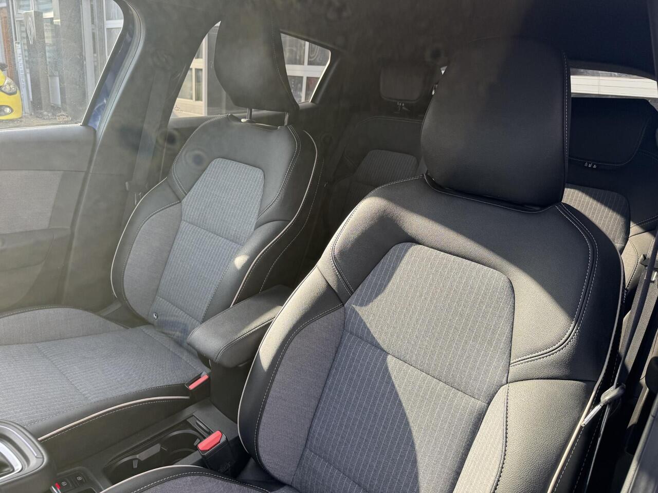 Renault CLIO 1.0 TCe 90 Techno+360 Camera!!