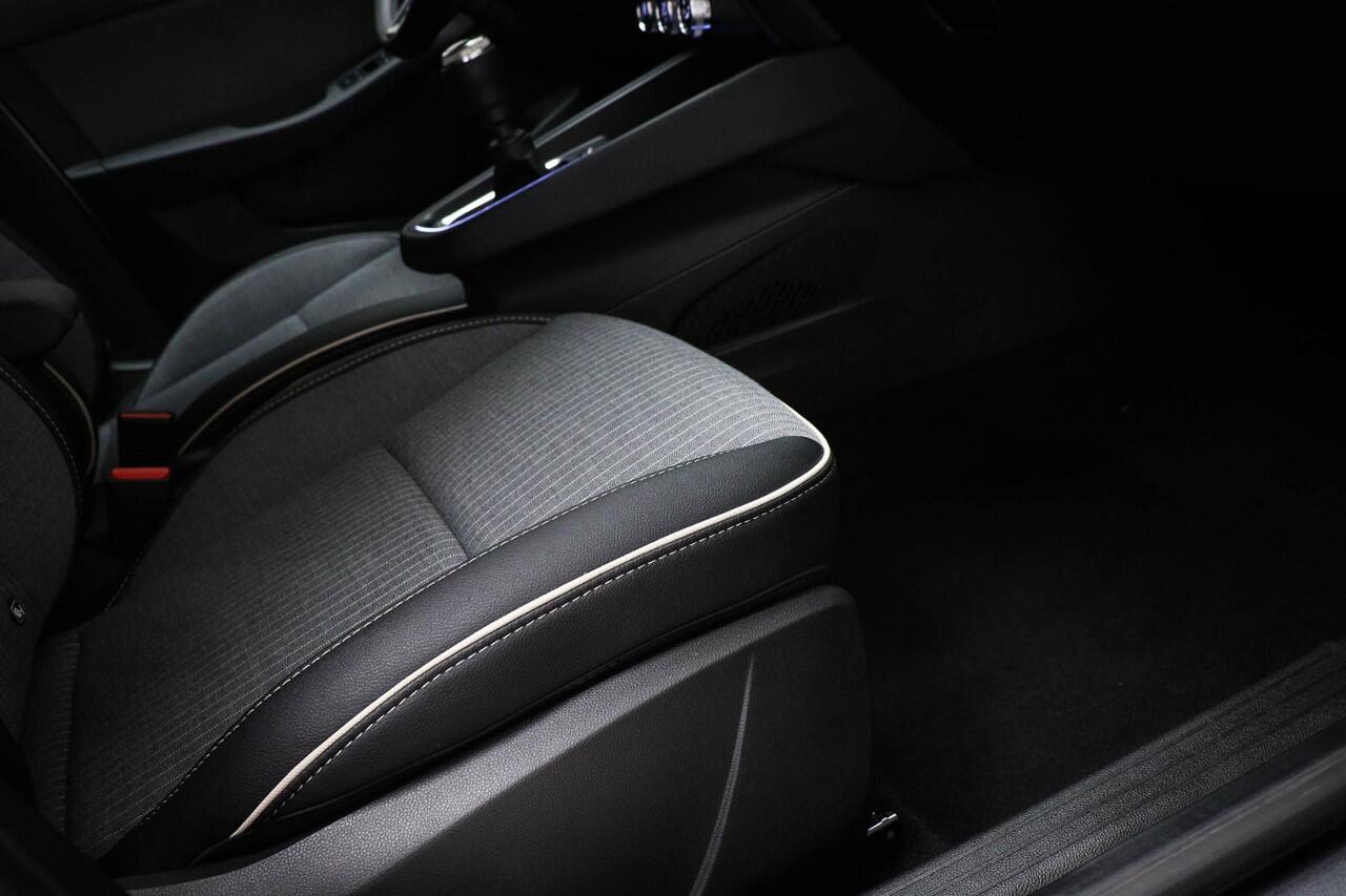 Renault CLIO 1.0 TCe 90 GPF techno | LED | DAB | APPLE | 360 CAMERA