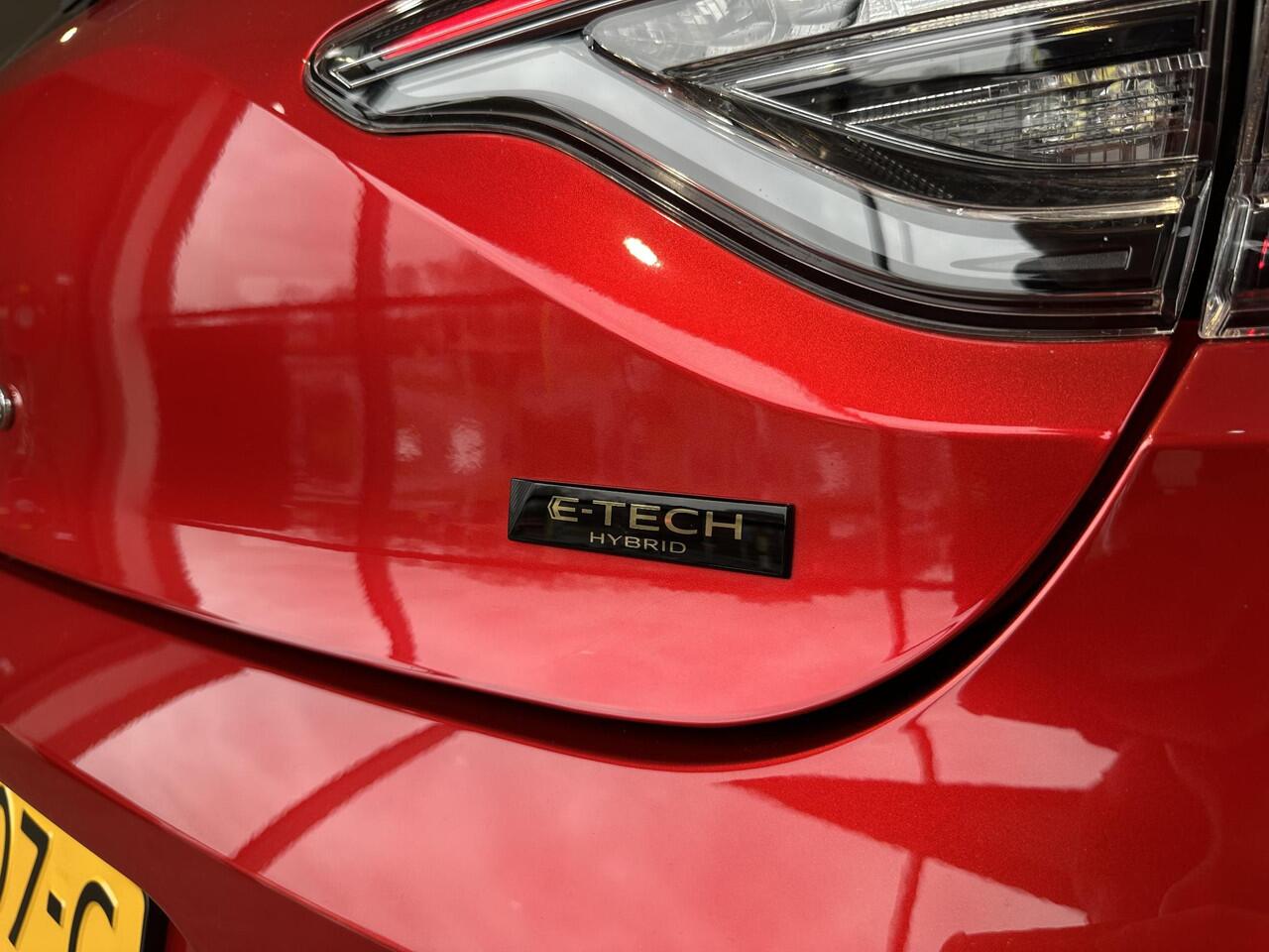 Renault CLIO 1.6 E-Tech Full Hybrid 145 techno | 360 CAMERA | PARKEERSENSOREN V+A | CLIMATE CONTROL | CRUISE CONTROL | APPLE CARPLAY