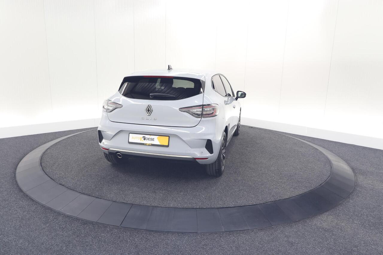 Renault CLIO TCe 90 GPF techno | 360 Camera | Adaptieve Cruise Control | 9.3 Inch Groot Scherm | voor- en achtersensoren