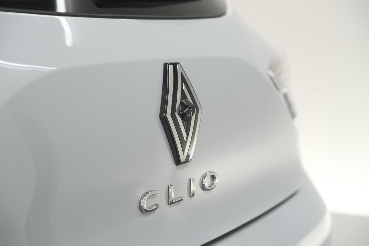 Renault CLIO TCe 90 GPF techno | 360 Camera | Adaptieve Cruise Control | 9.3 Inch Groot Scherm | voor- en achtersensoren