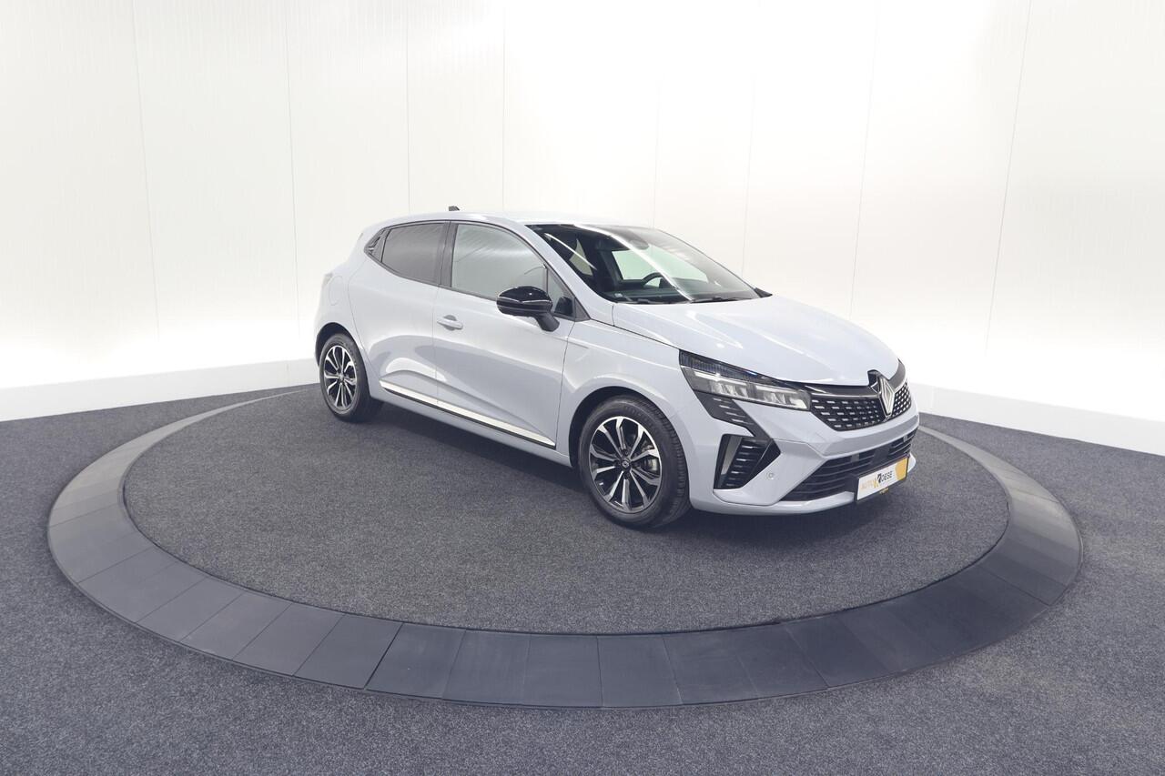 Renault CLIO TCe 90 GPF techno | 360 Camera | Adaptieve Cruise Control | 9.3 Inch Groot Scherm | voor- en achtersensoren