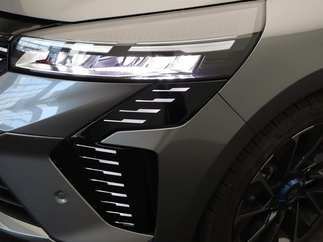 Renault CLIO Full Hybrid 145pk Esprit Alpine | BOSE audio | Stoel- en stuurwielverwarming | Adaptieve cruise control |