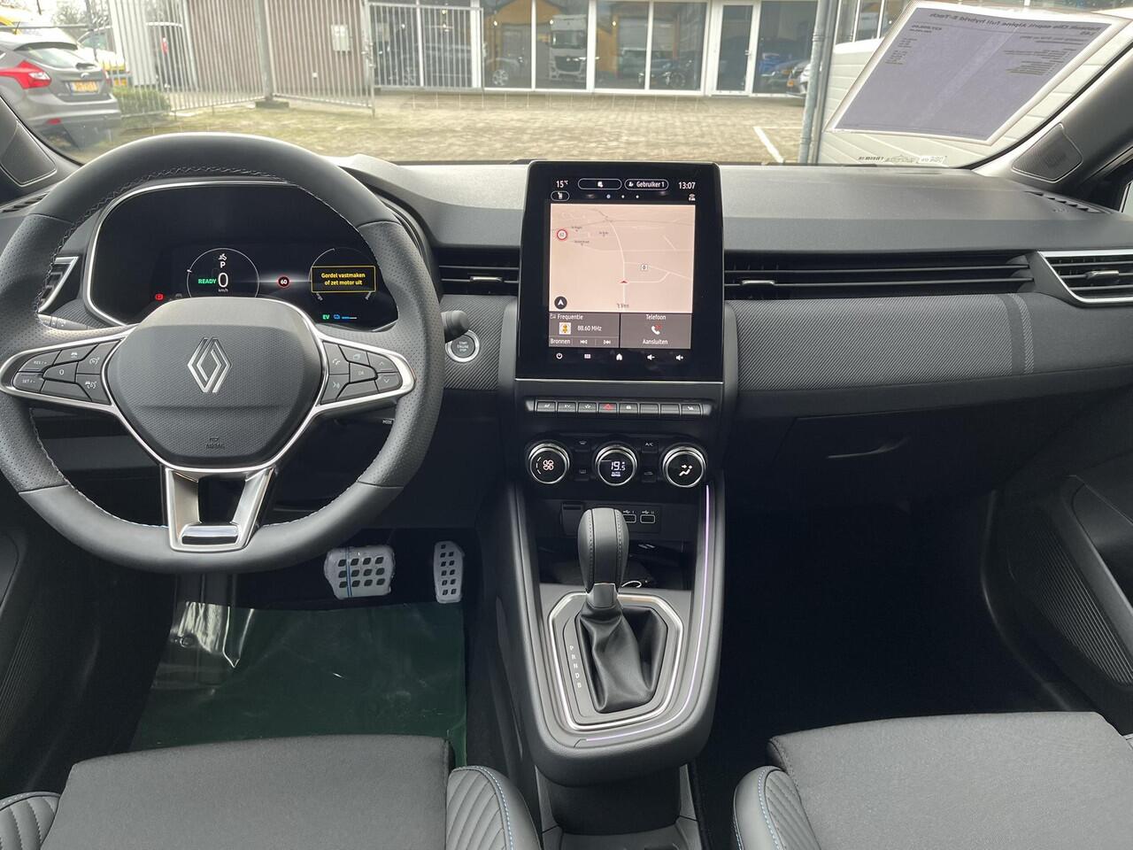 Renault CLIO 1.6 E-Tech Full Hybrid 145 Esprit Alpine