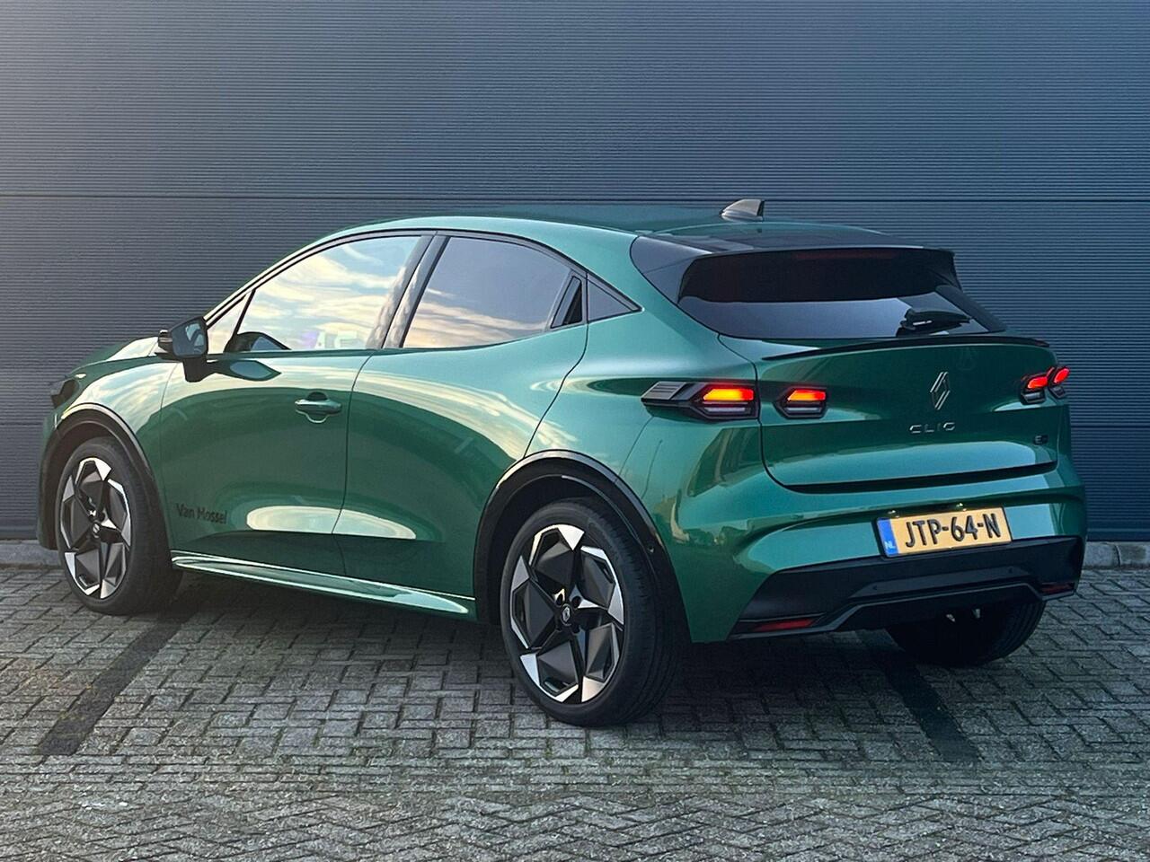 Renault CLIO 1.8 Hybrid Techno 160PK | Automaat | Adaptieve Cruise Control met Stuurhulp | Google Navigatie | Stoel- en Stuurverwarming | 360 Camera | 18" Inch Velgen | Apple CarPlay & Android Auto