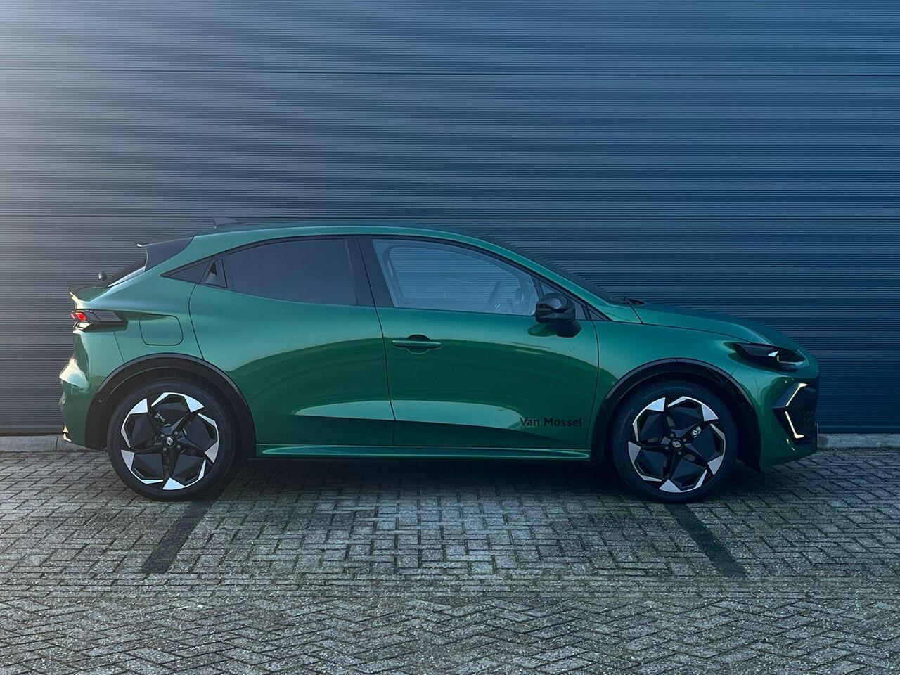 Renault CLIO 1.8 Hybrid Techno 160PK | Automaat | Adaptieve Cruise Control met Stuurhulp | Google Navigatie | Stoel- en Stuurverwarming | 360 Camera | 18" Inch Velgen | Apple CarPlay & Android Auto