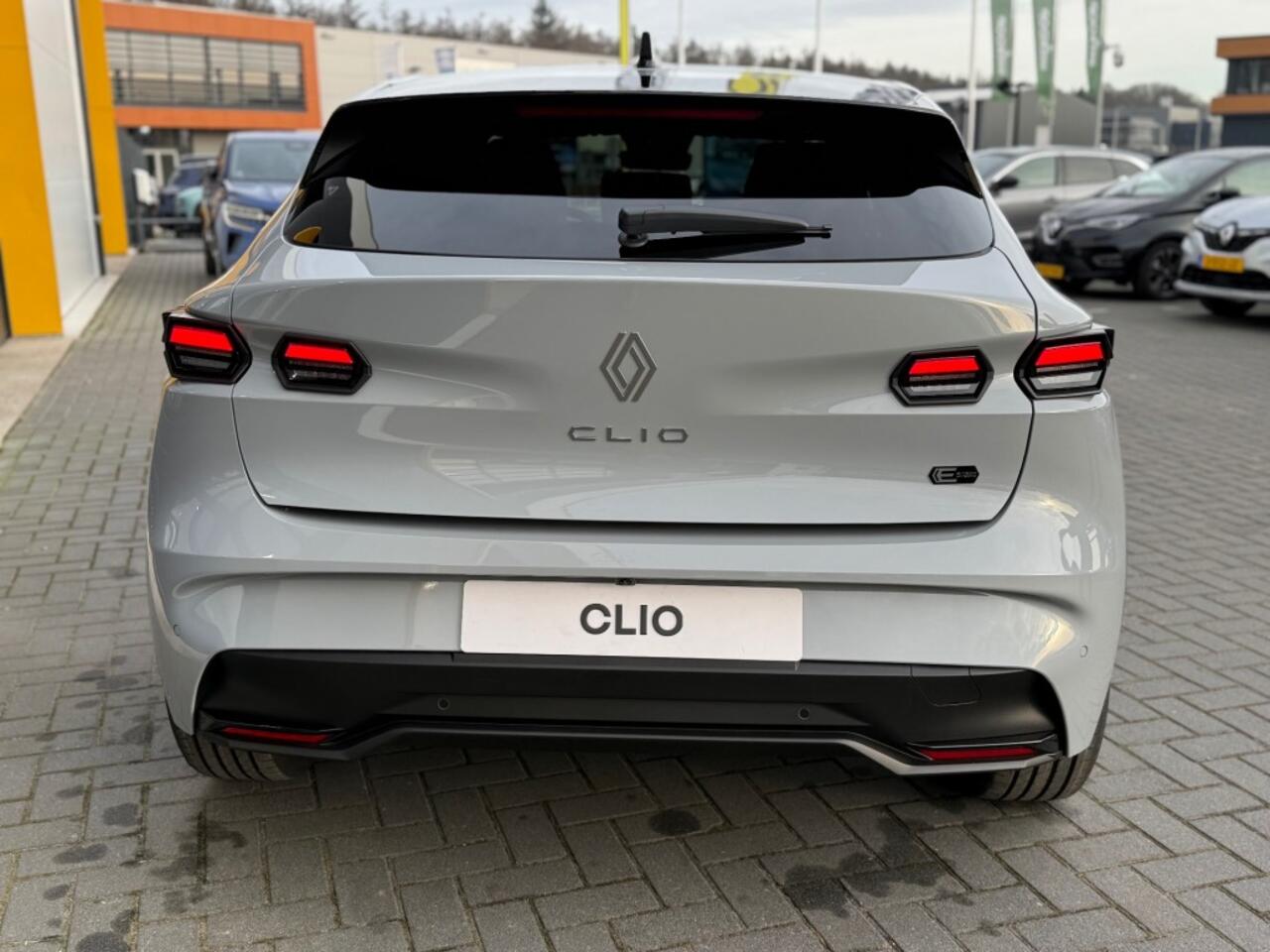 Renault CLIO Techno full hybrid E-Tech 160 pk