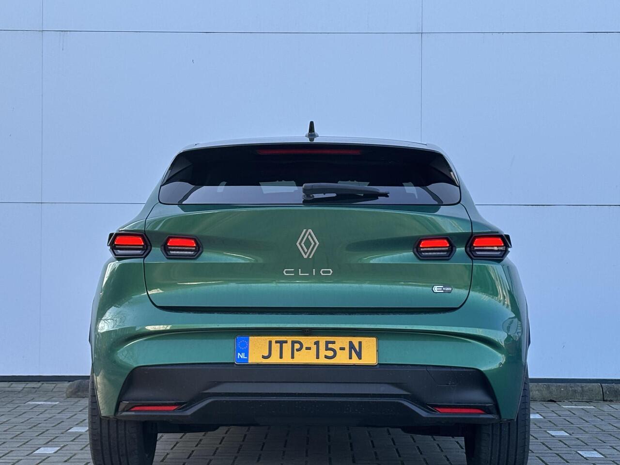 Renault CLIO 1.8 Hybrid 160 techno | Pack Première | Nu in de showroom van Lelystad |