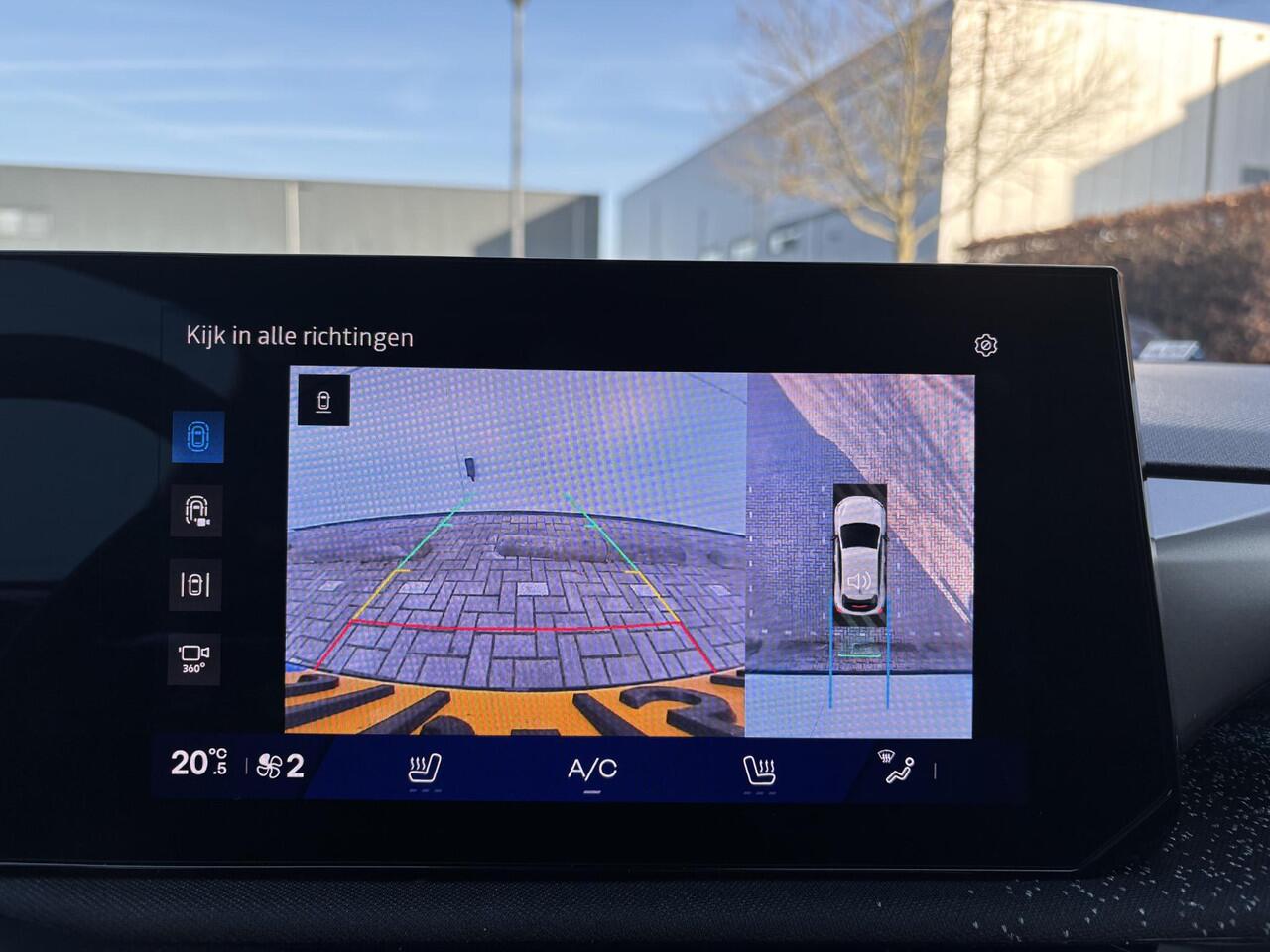 Renault CLIO 1.8 Hybrid 160 techno | Pack Première | Nu in de showroom van Lelystad |