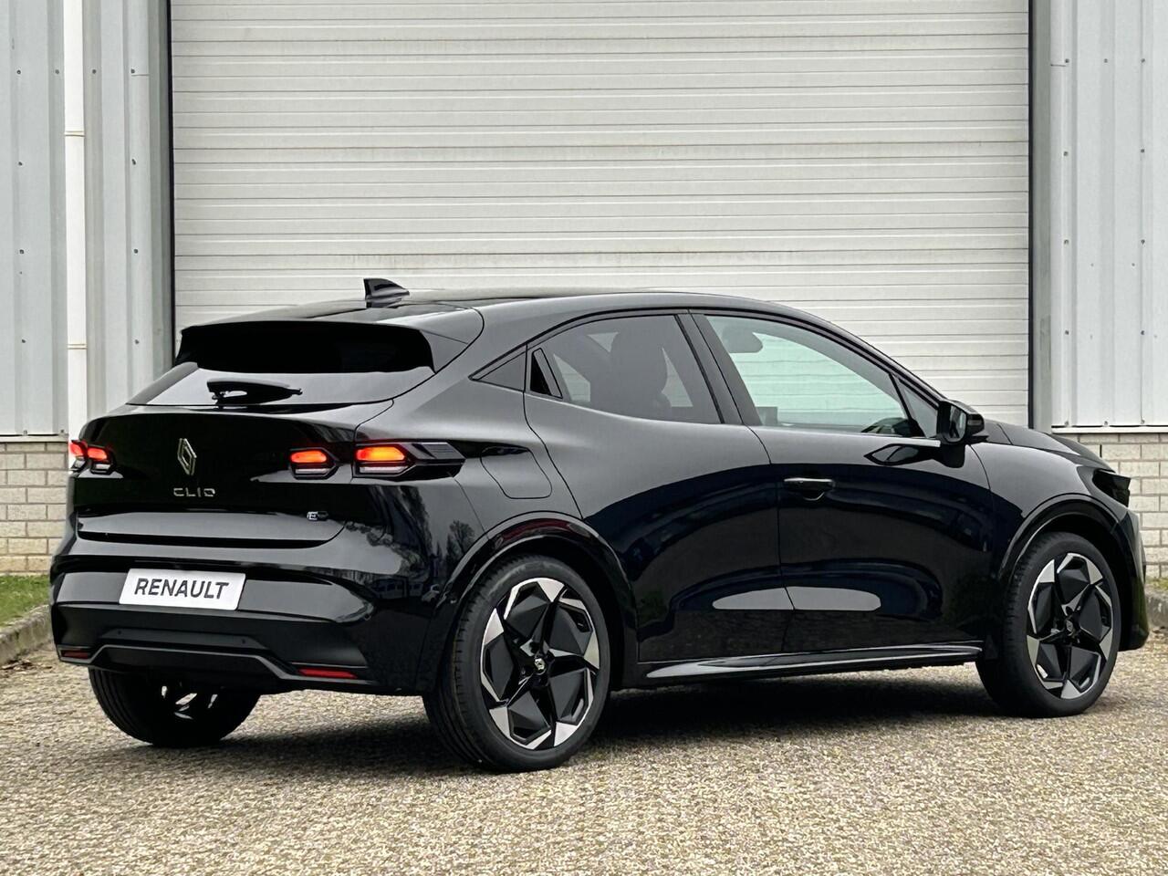 Renault CLIO 1.8 Hybrid 160 techno
