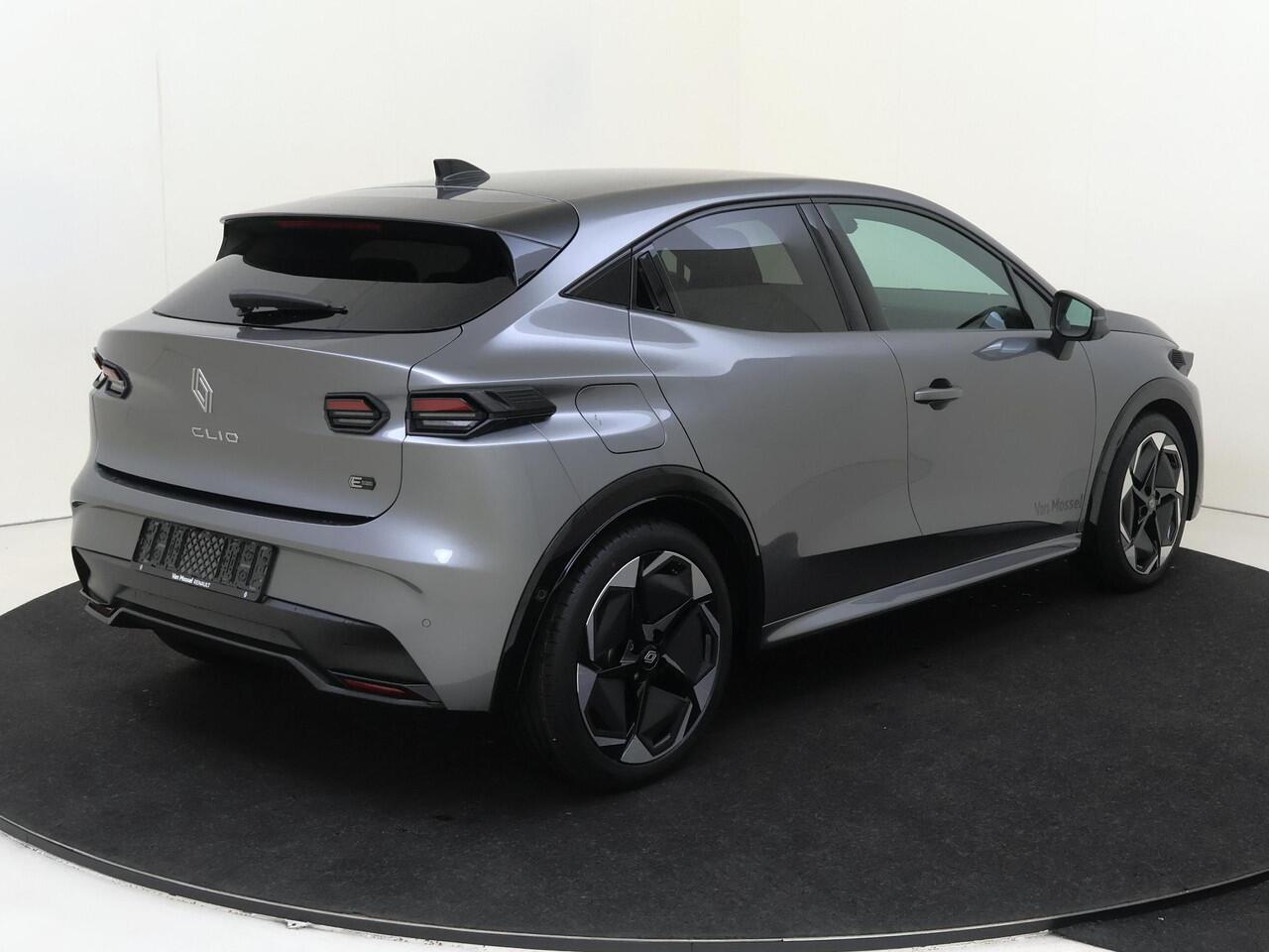 Renault CLIO 1.8 Hybrid 160 techno | Stoelverwarming | Lichtmetalen velgen