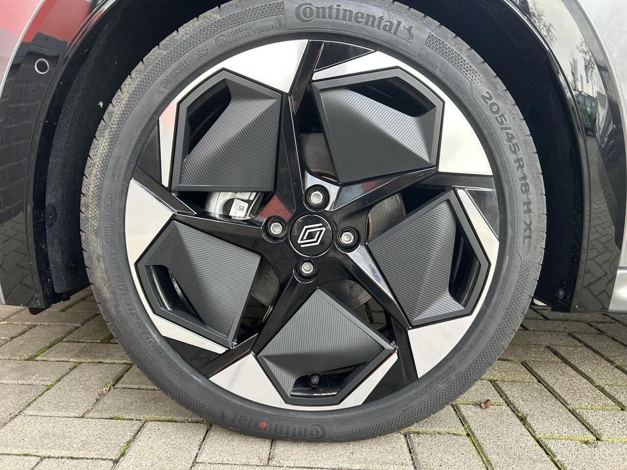 Renault CLIO 1.8 Hybrid 160 techno