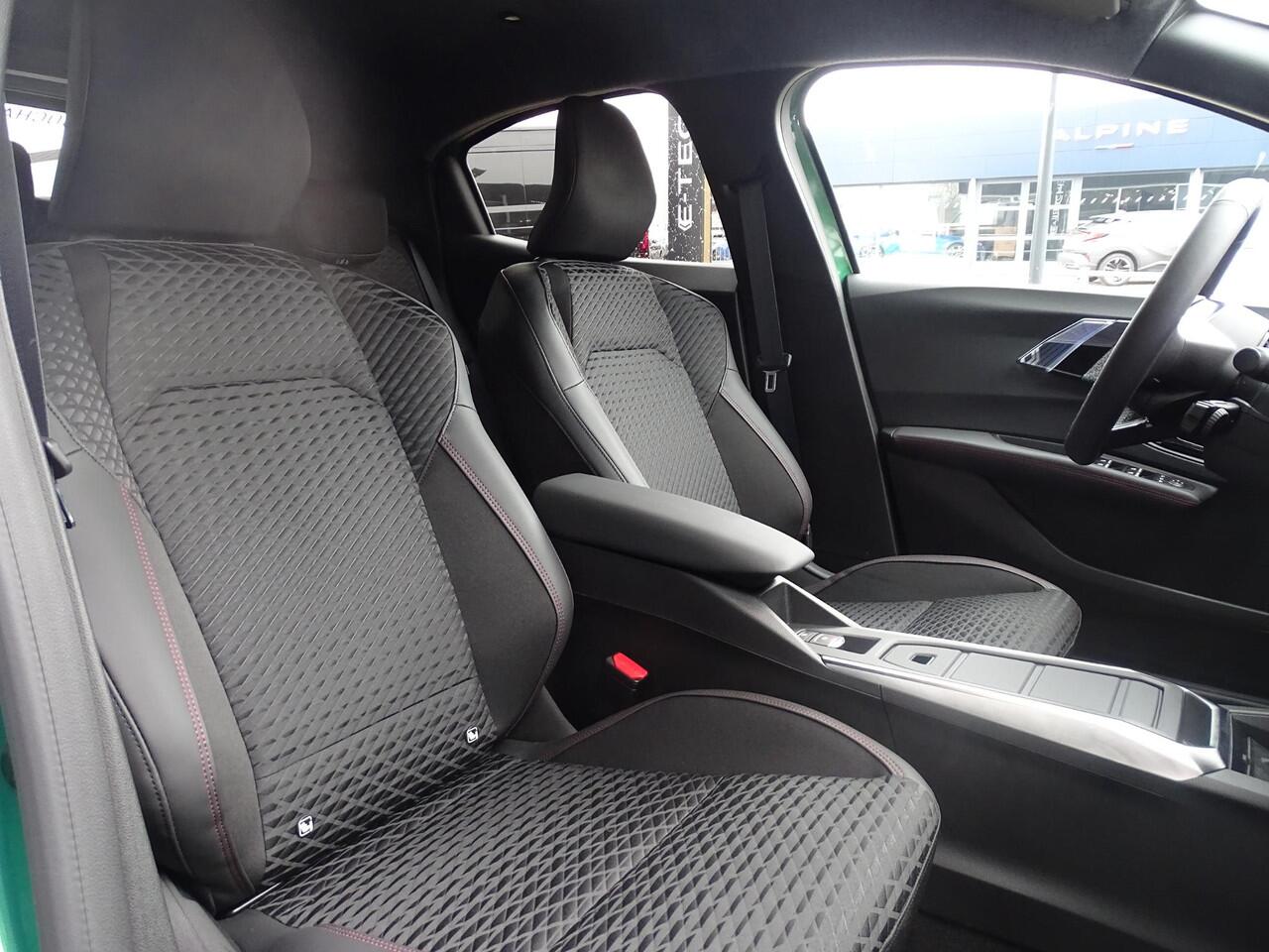 Renault CLIO 1.8 Hybrid 160 techno | PACK PREMIÈRE |